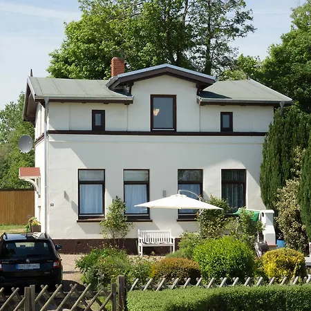 Haus Goldbutt _ M_ Frese Apartment *