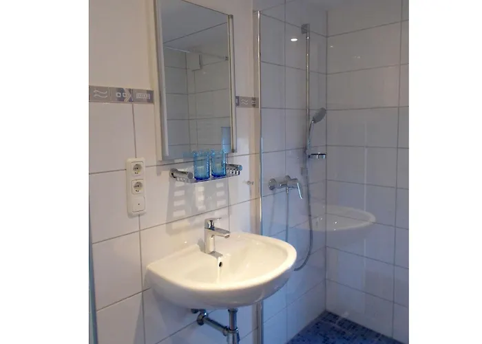 Haus Goldbutt _ M_ Frese *